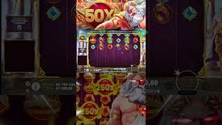 Что этот дед творит? #обзор #заносынедели #заносынедели #casino #slot #bonus #удача #заносвказино
