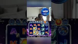 Игрок нави словил заносик в CYBER WOLF #казино #занос #слоты #shorts #melstroy