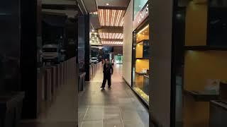 Crown casino Melbourne entrance