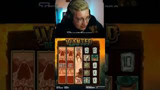 Стример играет в слоты ! [крутит баланс] #casino #казино #вулкан #азино